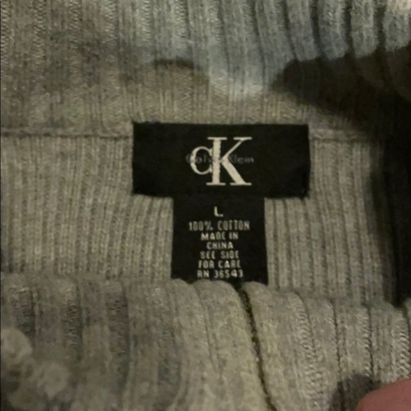 Men’s large zip sweater. - Picture 2 of 3